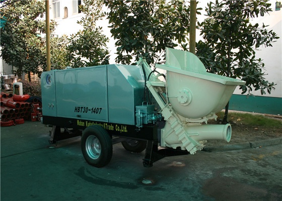 Chine Type de remorque pompe concrète hydraulique pour le béton de ciment de mousse/granulats fins fournisseur