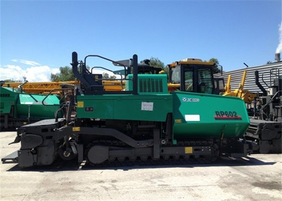 Chine Machine de machine à paver d'asphalte de construction d'ingénierie de XCMG avec le système de commande micro d'ordinateur fournisseur