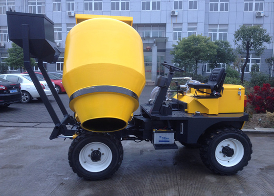 Chine individu diesel de mélange de la capacité 450L chargeant le mélangeur concret mobile avec hydraulique roue de moteur de Yanmar fournisseur