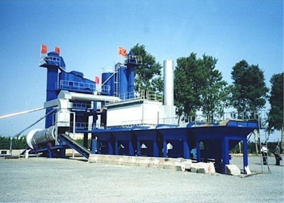 Chine Usine complètement automatique de mélangeur d'asphalte de 255 kilowatts avec la capacité du mélangeur 3000kgs fournisseur