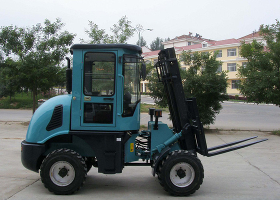Chine chariot élévateur industriel hydraulique de 4WD CPCY30 Off Road/tous CE du chariot élévateur 3000KG de terrain fournisseur